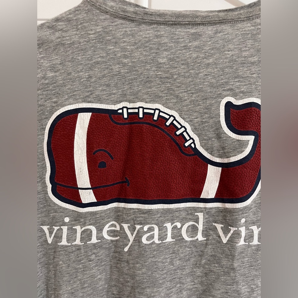 Vineyard Vines Adult XS Whale Football Gray Long Sleeve Pocket Tee Cotton Sporty - Picture 6 of 8